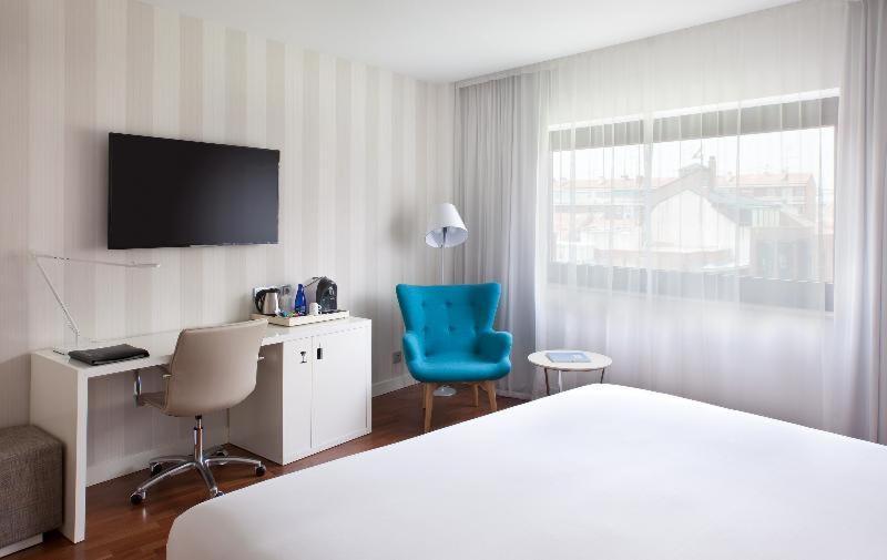 Hotel Nh Ventas 4*