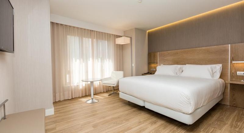 Nh Ventas Hotel 4*
